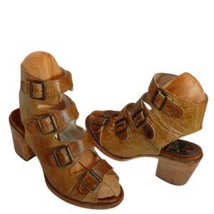 Freebird by Steve Madden brown Quail buckle heel open toe leather sandal heels 9